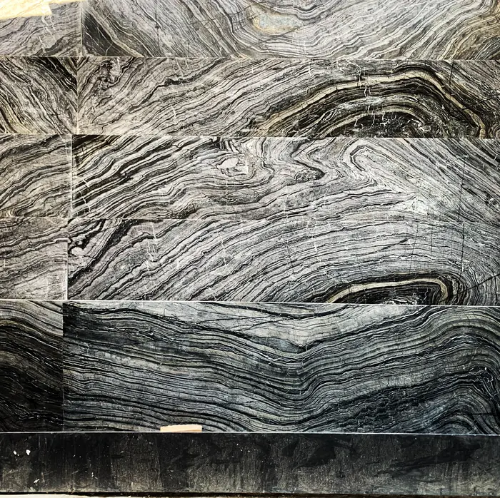 Mármol negro con vetas blancas